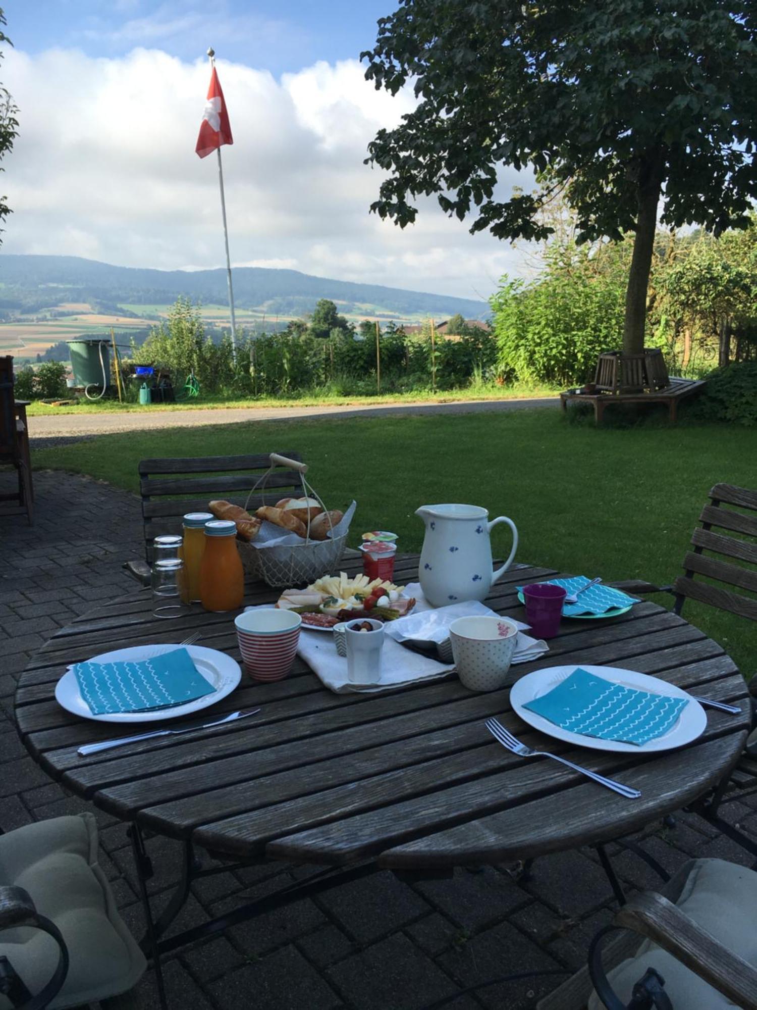 瓦尔德霍夫住宿加早餐旅馆 Bachenbulach 外观 照片